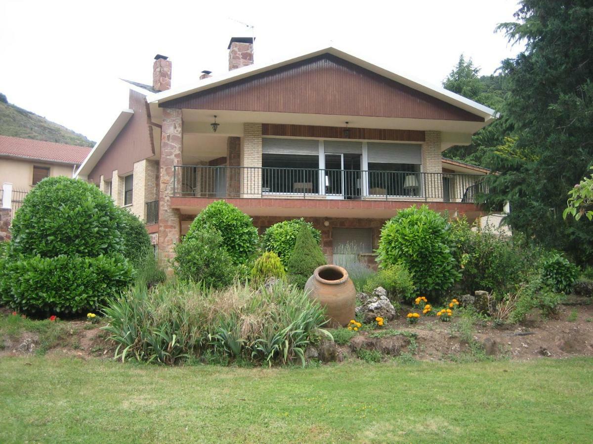 Casa De Julio Marroquin Villa Pradoluengo Eksteriør billede